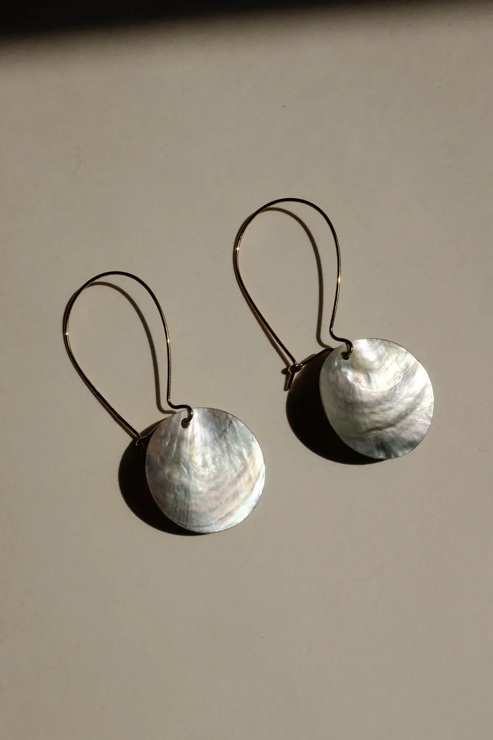 0015_SHELL MEDALLION EARRINGS