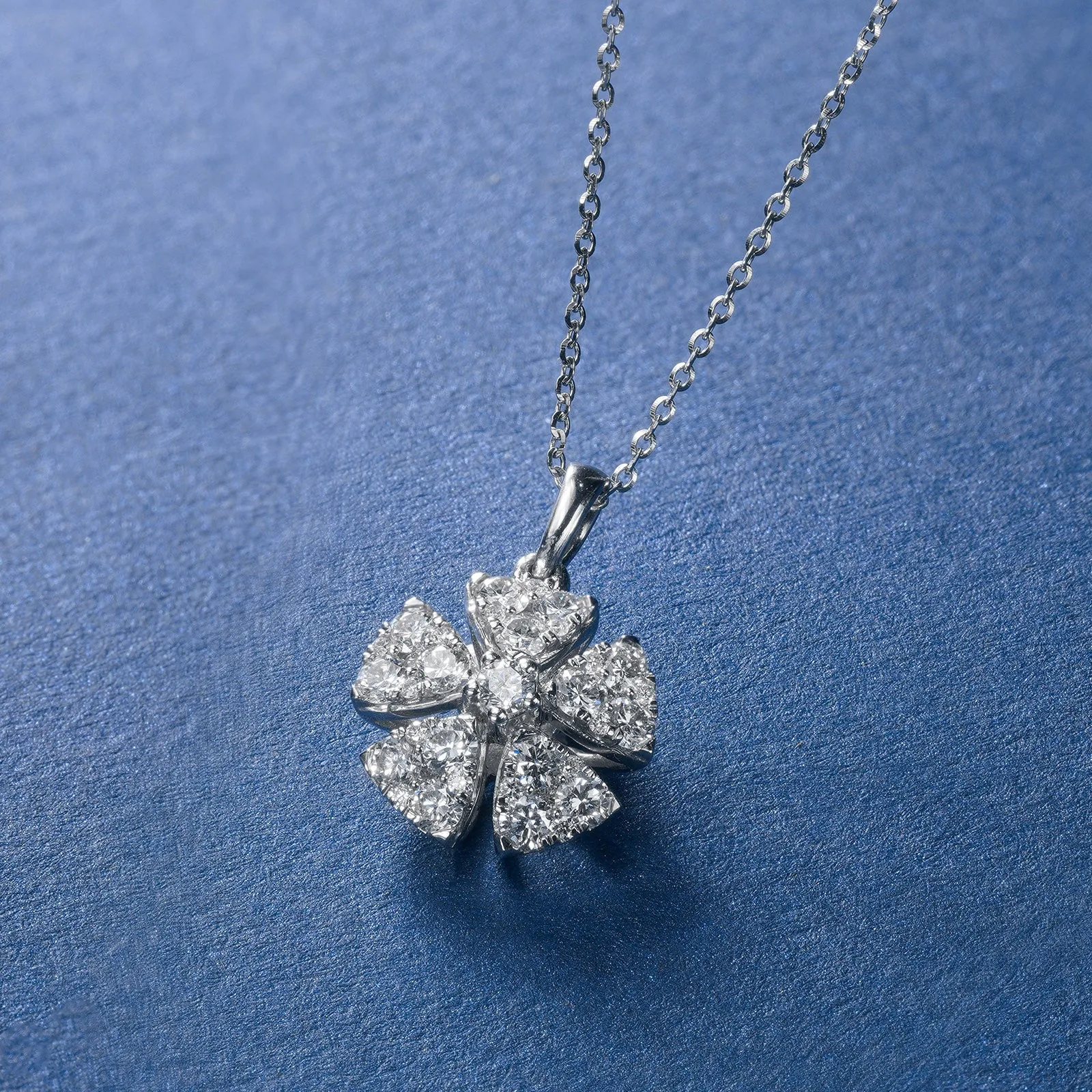 Diamond Pendant - DP180270