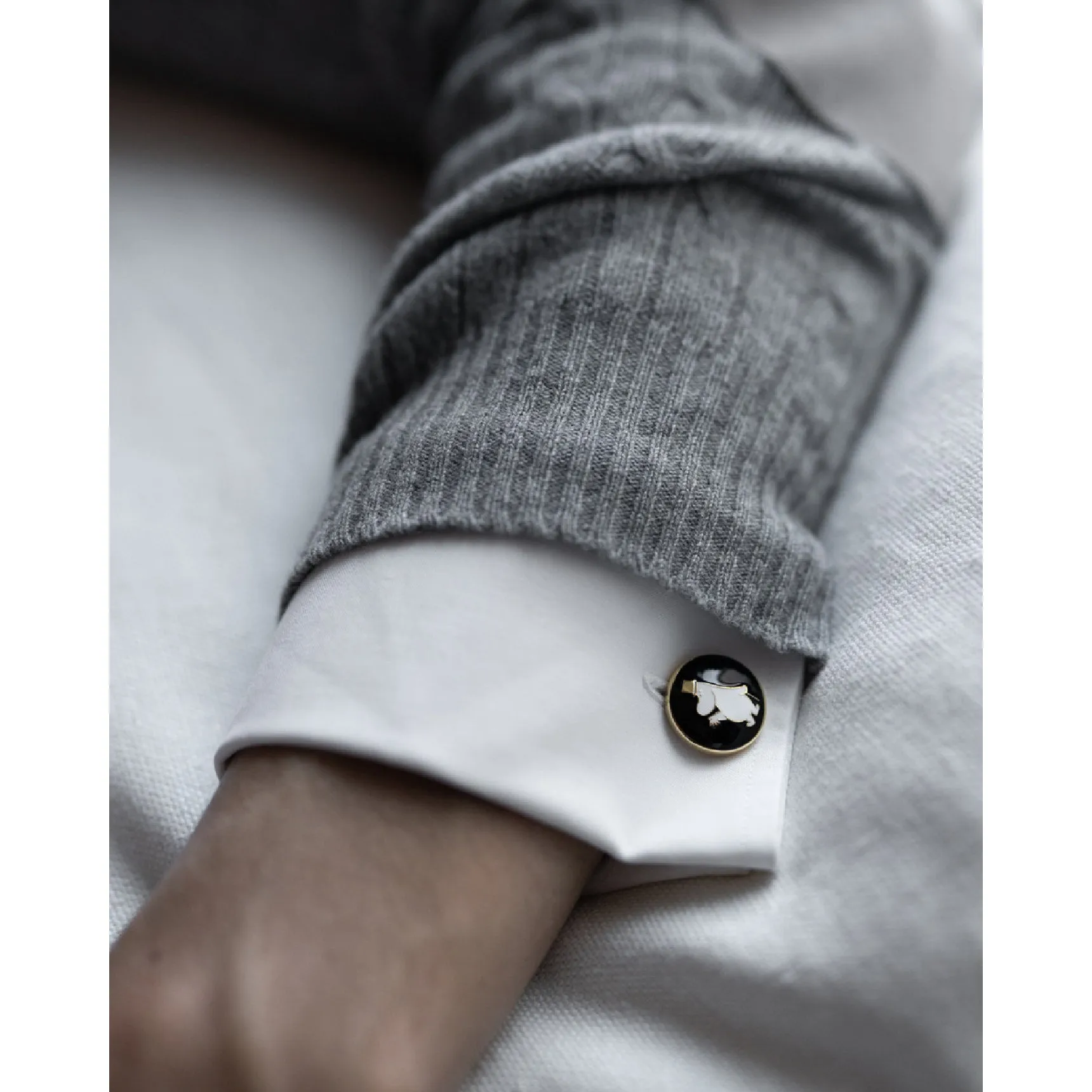 Moomin Cufflinks Moominpappa Black - Skultuna