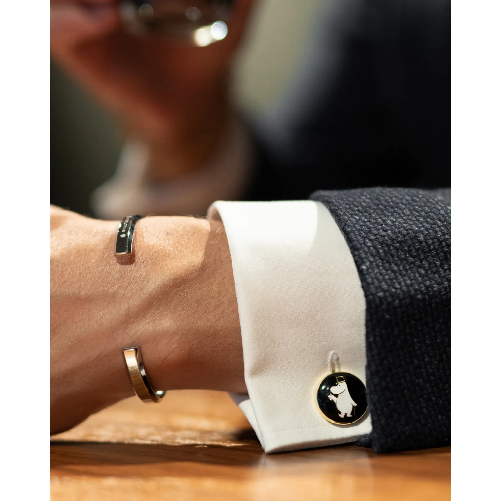 Moomin Cufflinks Moominpappa Black - Skultuna