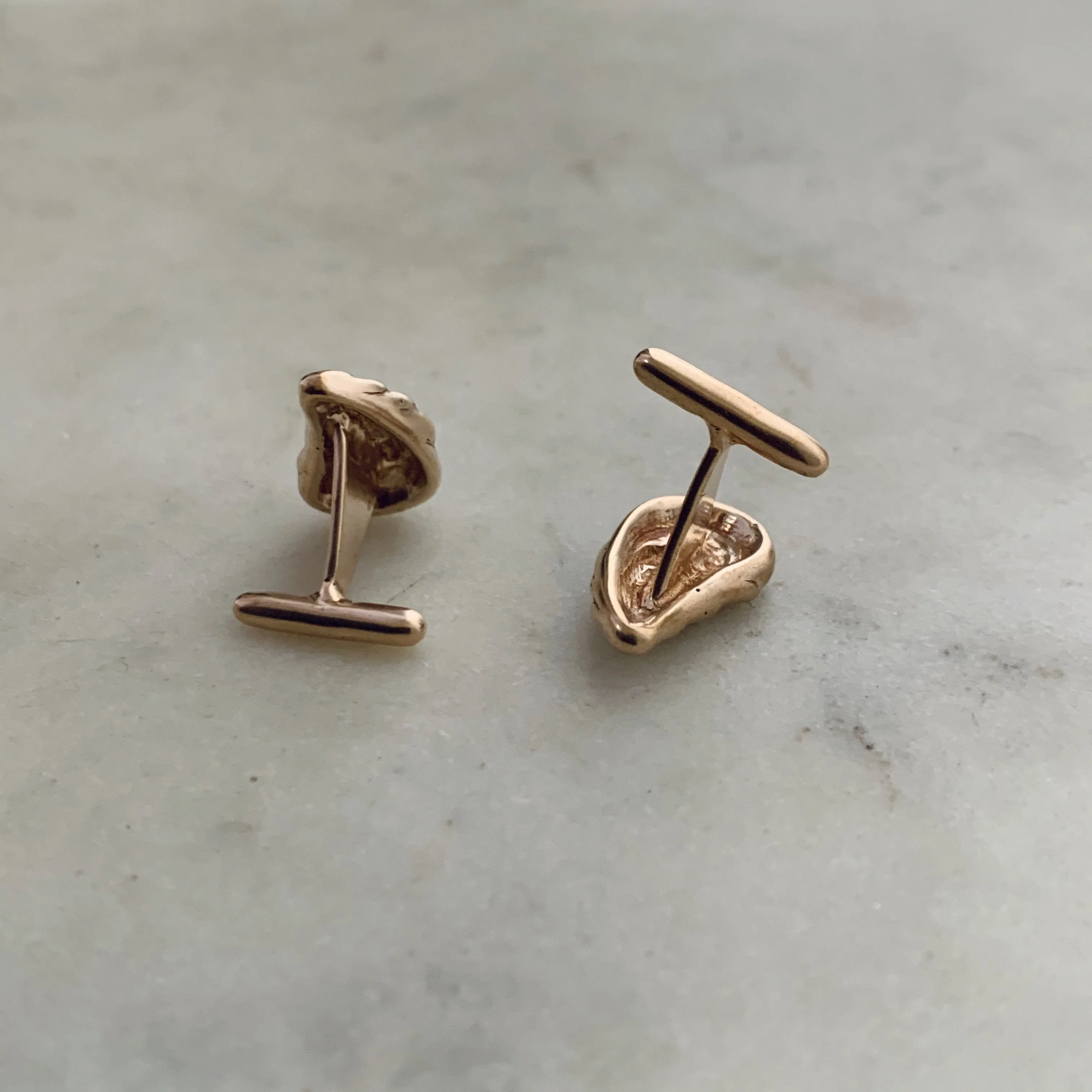 OYSTER CUFFLINKS