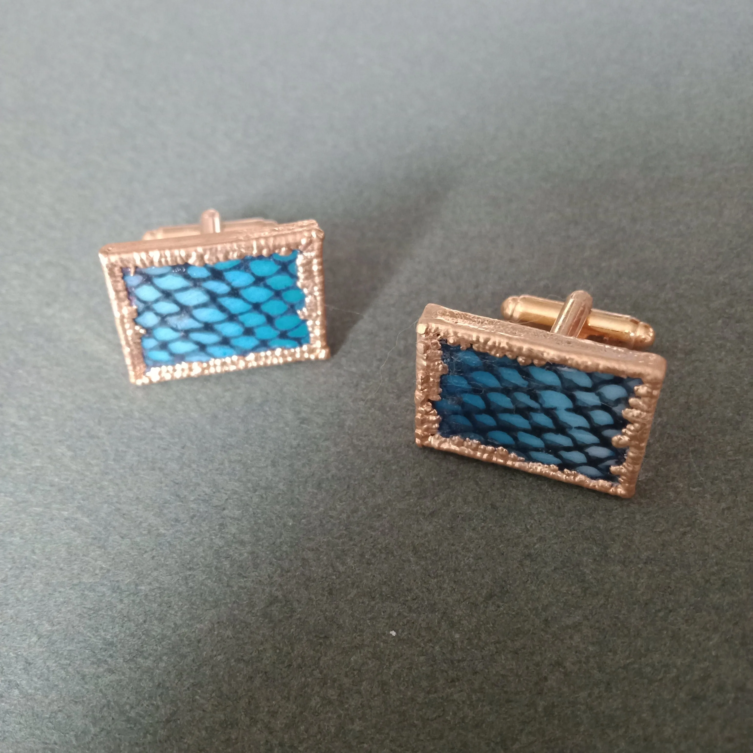 Porcelain scales cufflinks